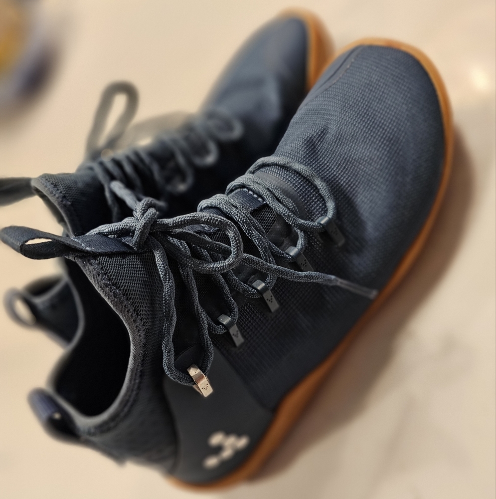 Vivobarefoot Magna FG  Womens Wide Toe Box Hiking Sneaker EU 37 Teal